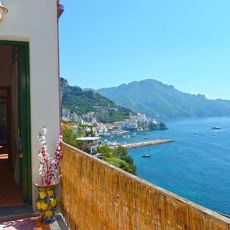 Villa Rosinella Amalfi Bagian luar foto